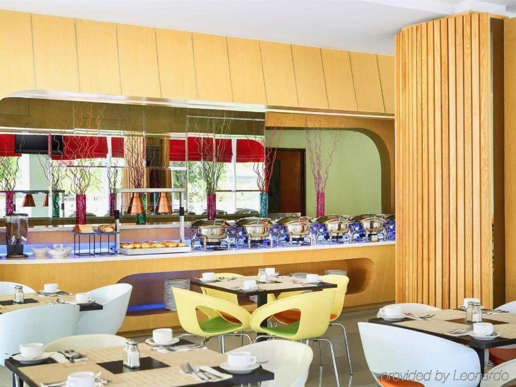 Hotel Batik Джокьякарта Экстерьер фото